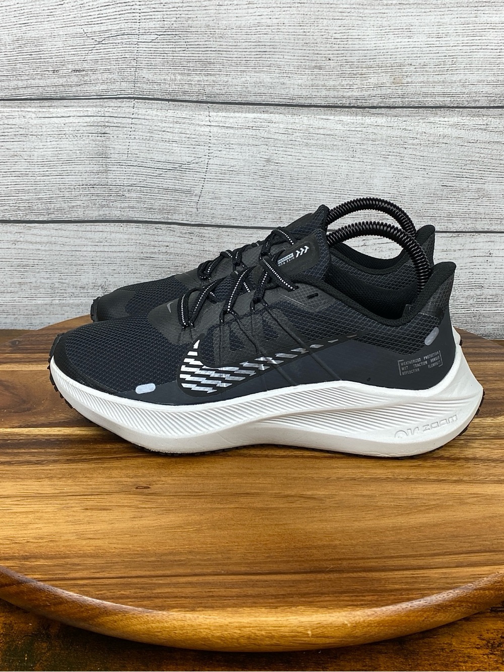 Nike Winflo 7 Shield Black Grey Weatherized Running Shoes CU3868-001 Women’s 7.5